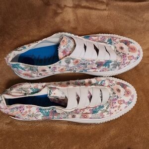 Blowfish Floral Elastic Sneakers - Multicolor